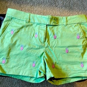 Vineyard Vines woman’s shorts 3 1/2 inch size 8